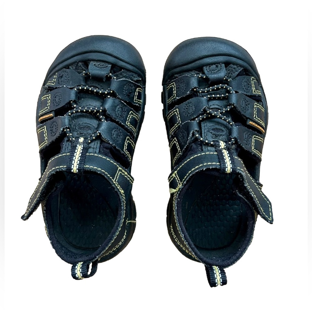 KEEN Newport H2 Sandals TODDLER SIZE 9 Black with Gold Accents